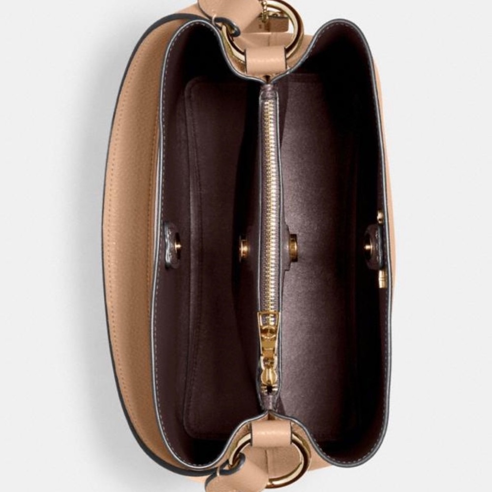 Coach Town Bucket Bag NWT - Picture 3 of 15